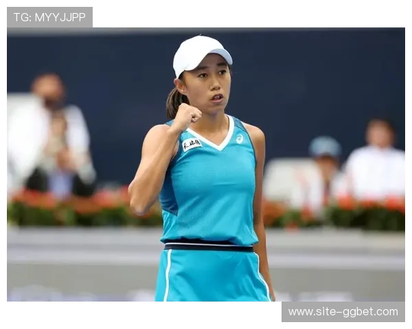 张帅梅里达站完胜纳瓦罗 终结卫冕冠军之旅强势挺进八强 张帅梅里达站完胜纳瓦罗 终结卫冕冠军之旅强势挺进八强